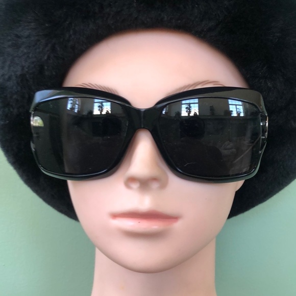 Gucci  Black Sunglasses main image 7